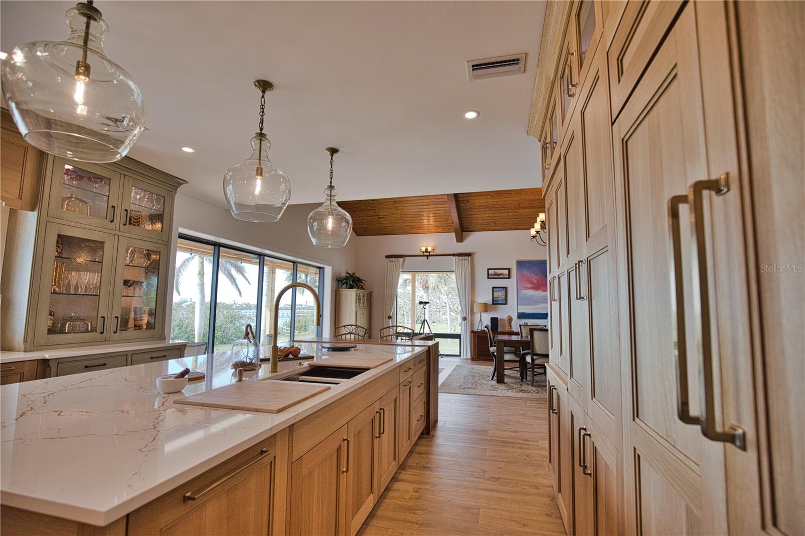 Image 24 of 90 For 1819 Chadwick Road