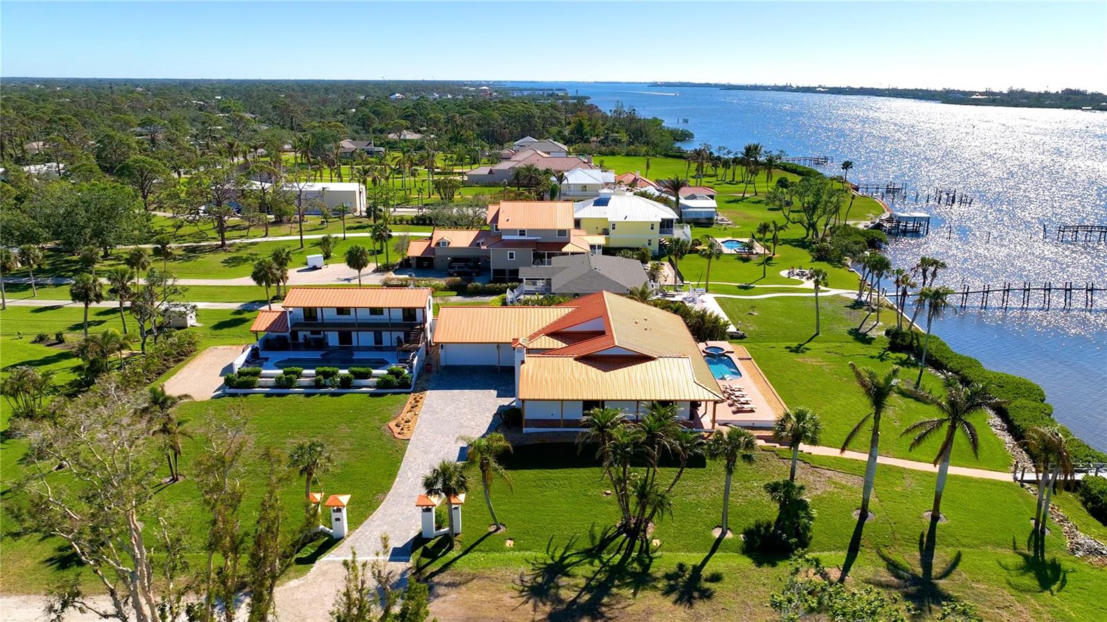 Image 3 of 90 For 1819 Chadwick Road