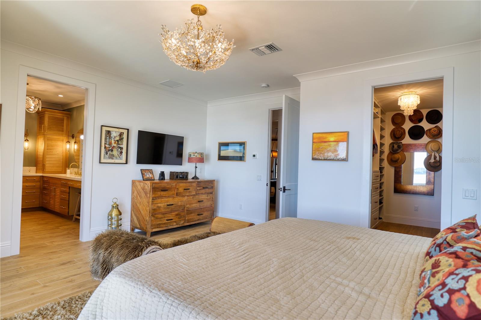 Image 36 of 90 For 1819 Chadwick Road