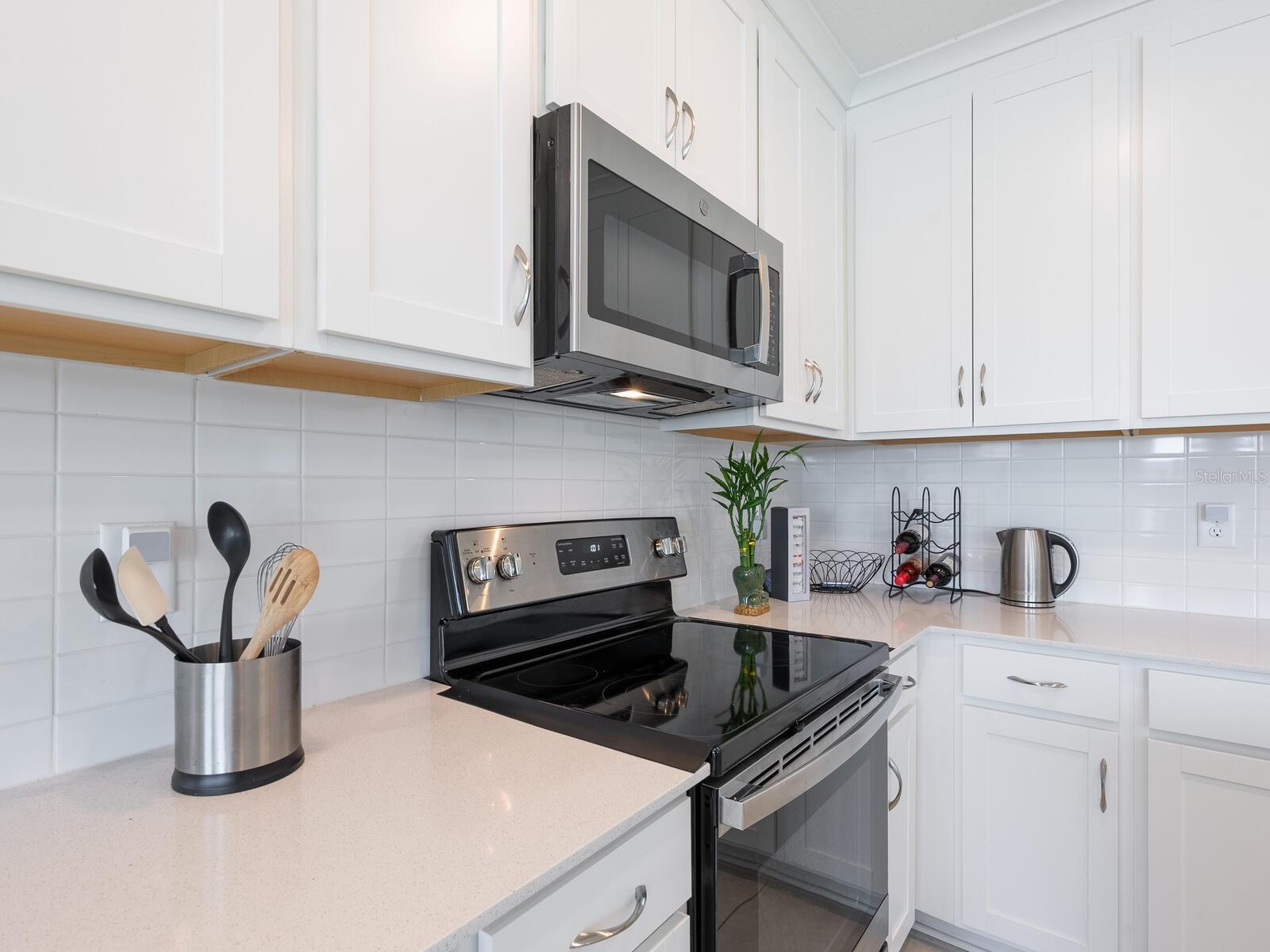 Image 14 of 34 For 9975 Last Light Glen