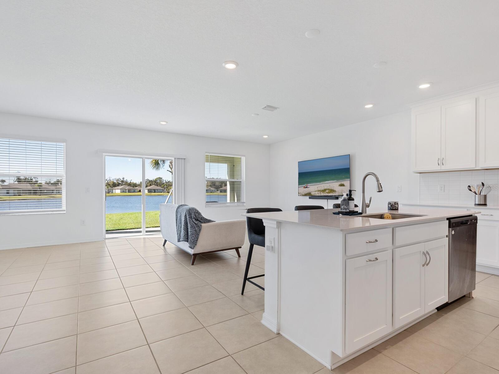 Image 4 of 34 For 9975 Last Light Glen