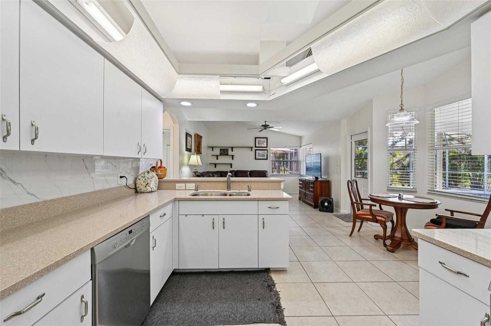 Image 12 of 34 For 561 Viridian Street