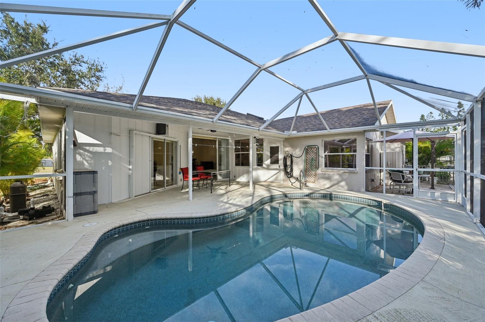 Image 25 of 34 For 561 Viridian Street