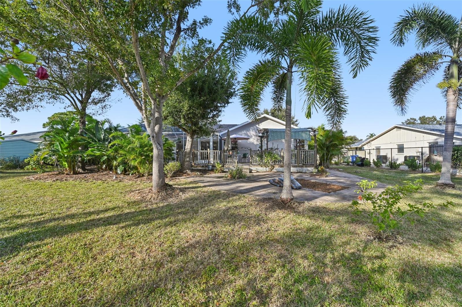 Image 28 of 34 For 561 Viridian Street