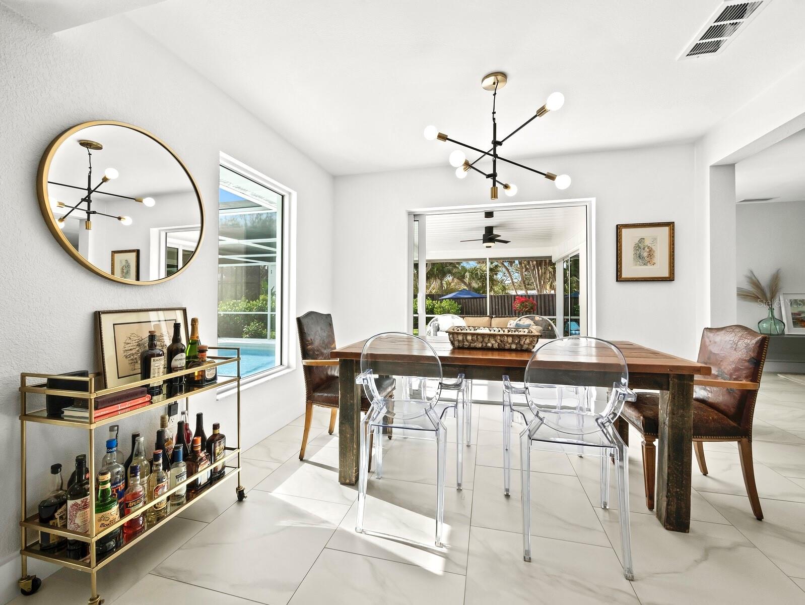 Image 14 of 24 For 5341 Siesta Court