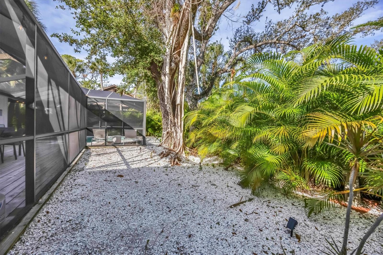 Image 49 of 90 For 445 Reid Street