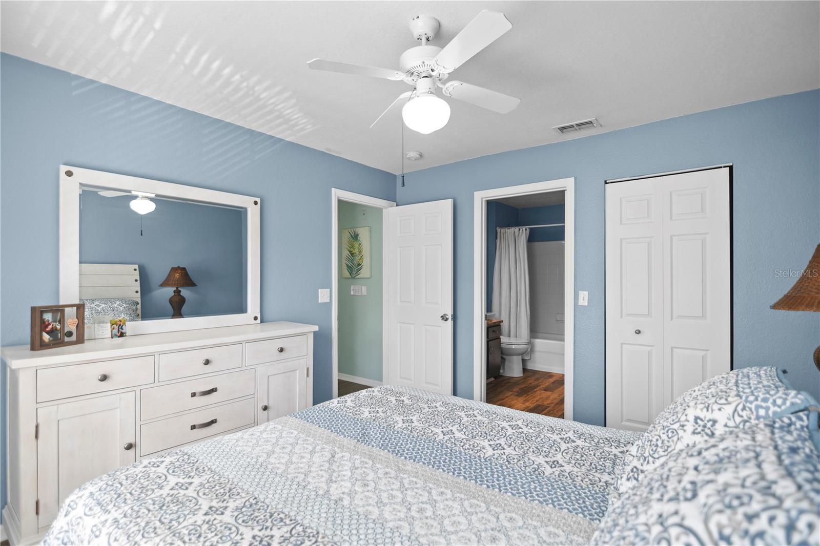 Image 17 of 56 For 7417 Vista Way 202