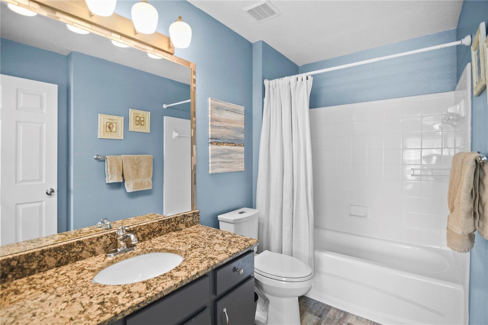 Image 18 of 56 For 7417 Vista Way 202