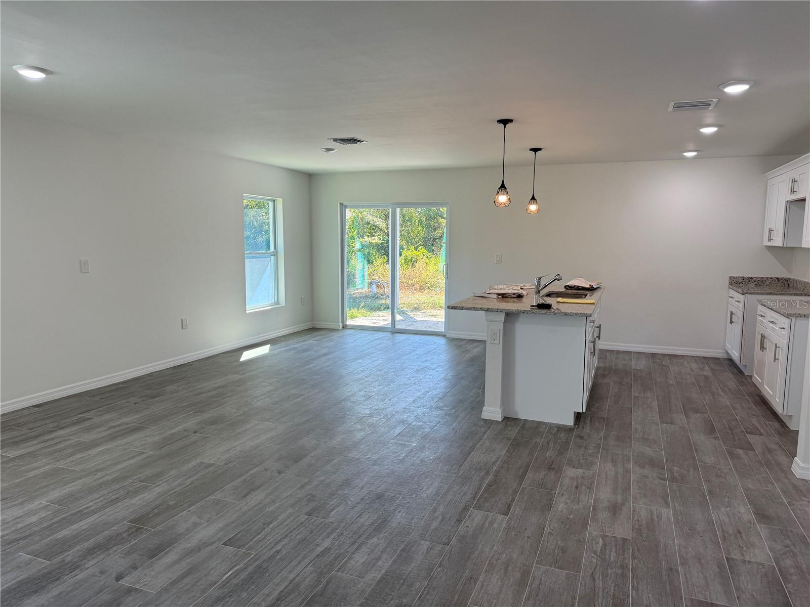 Image 3 of 17 For 3724 Parkins Terrace