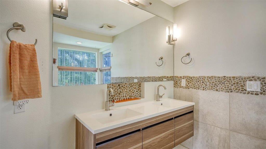 Image 22 of 51 For 875 Indian Beach Drive