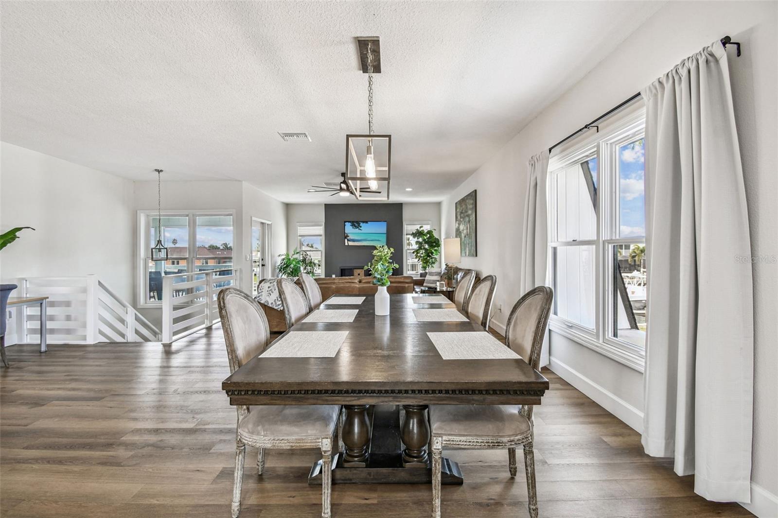 Image 13 of 80 For 4907 Beacon Road