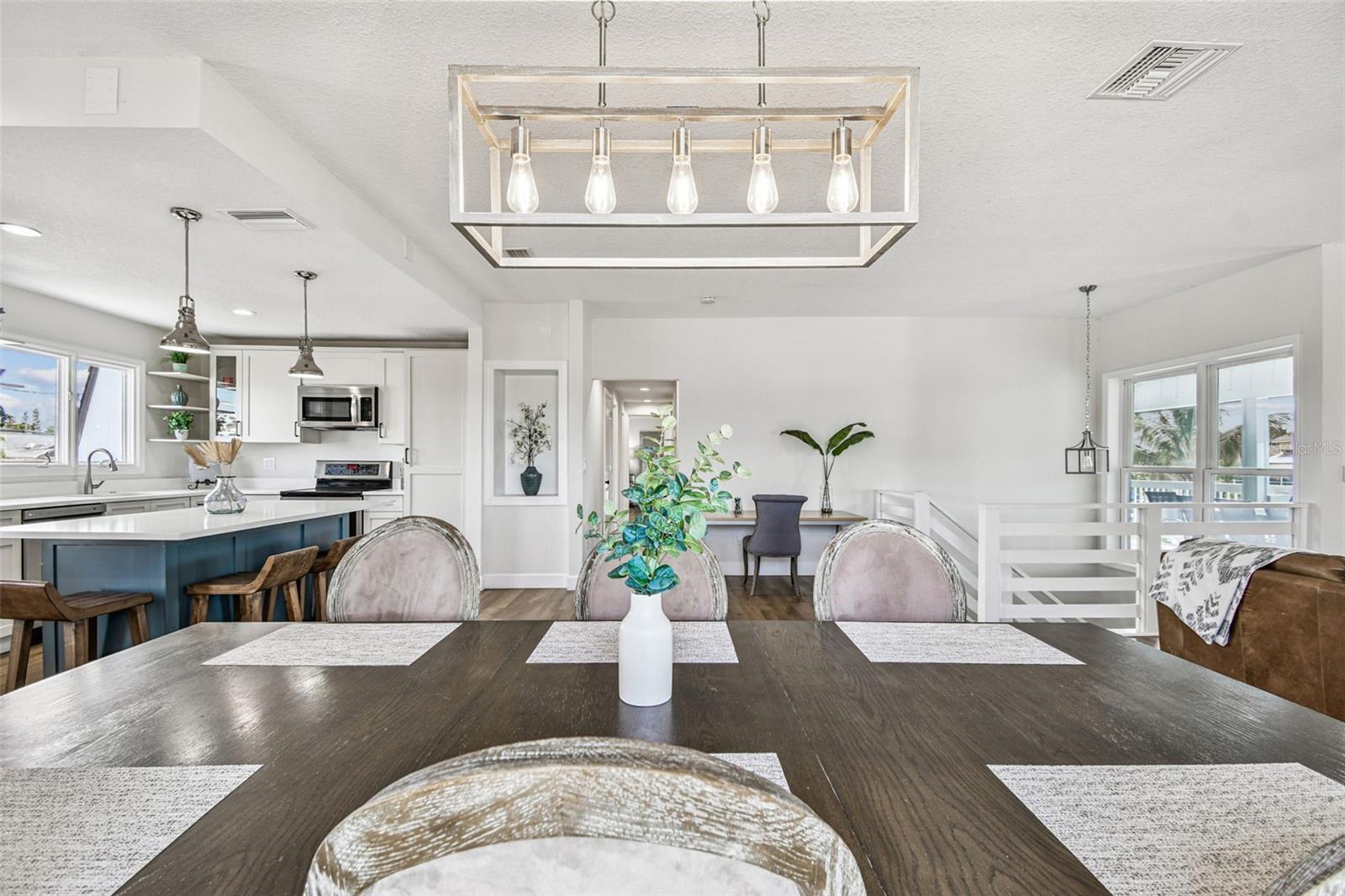 Image 14 of 80 For 4907 Beacon Road