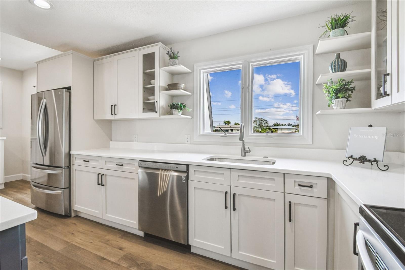 Image 18 of 80 For 4907 Beacon Road