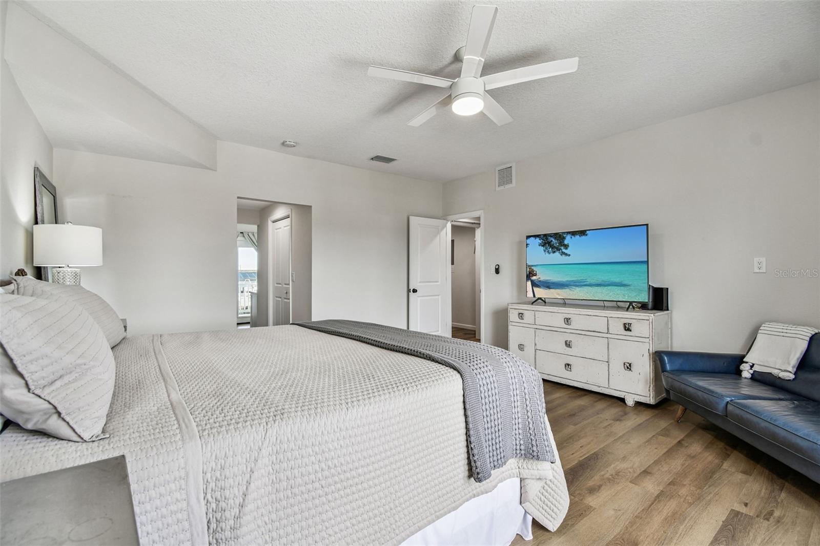 Image 23 of 80 For 4907 Beacon Road