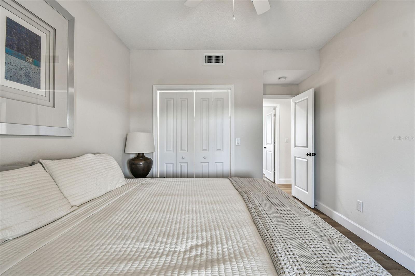 Image 29 of 80 For 4907 Beacon Road