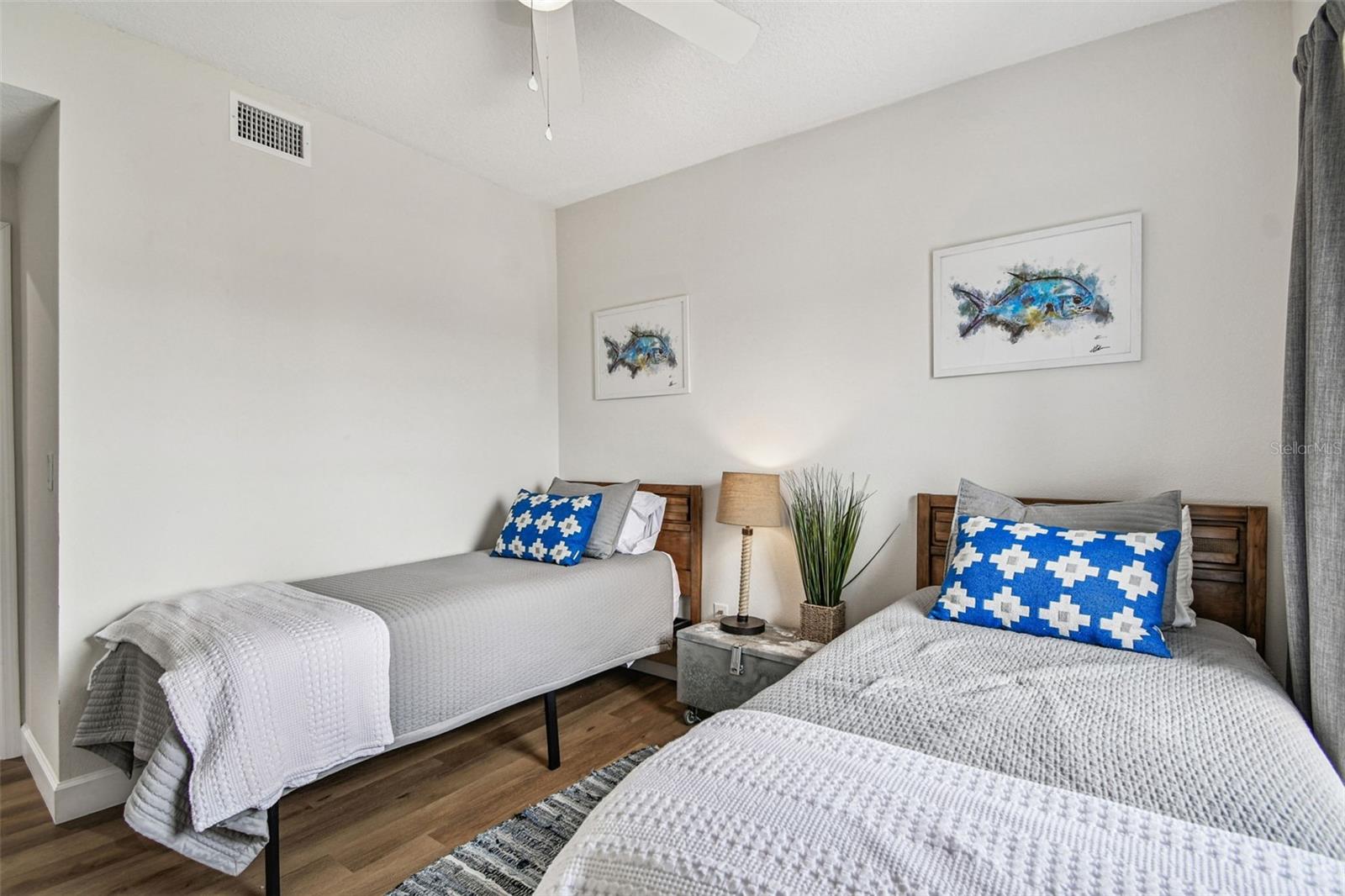 Image 32 of 80 For 4907 Beacon Road