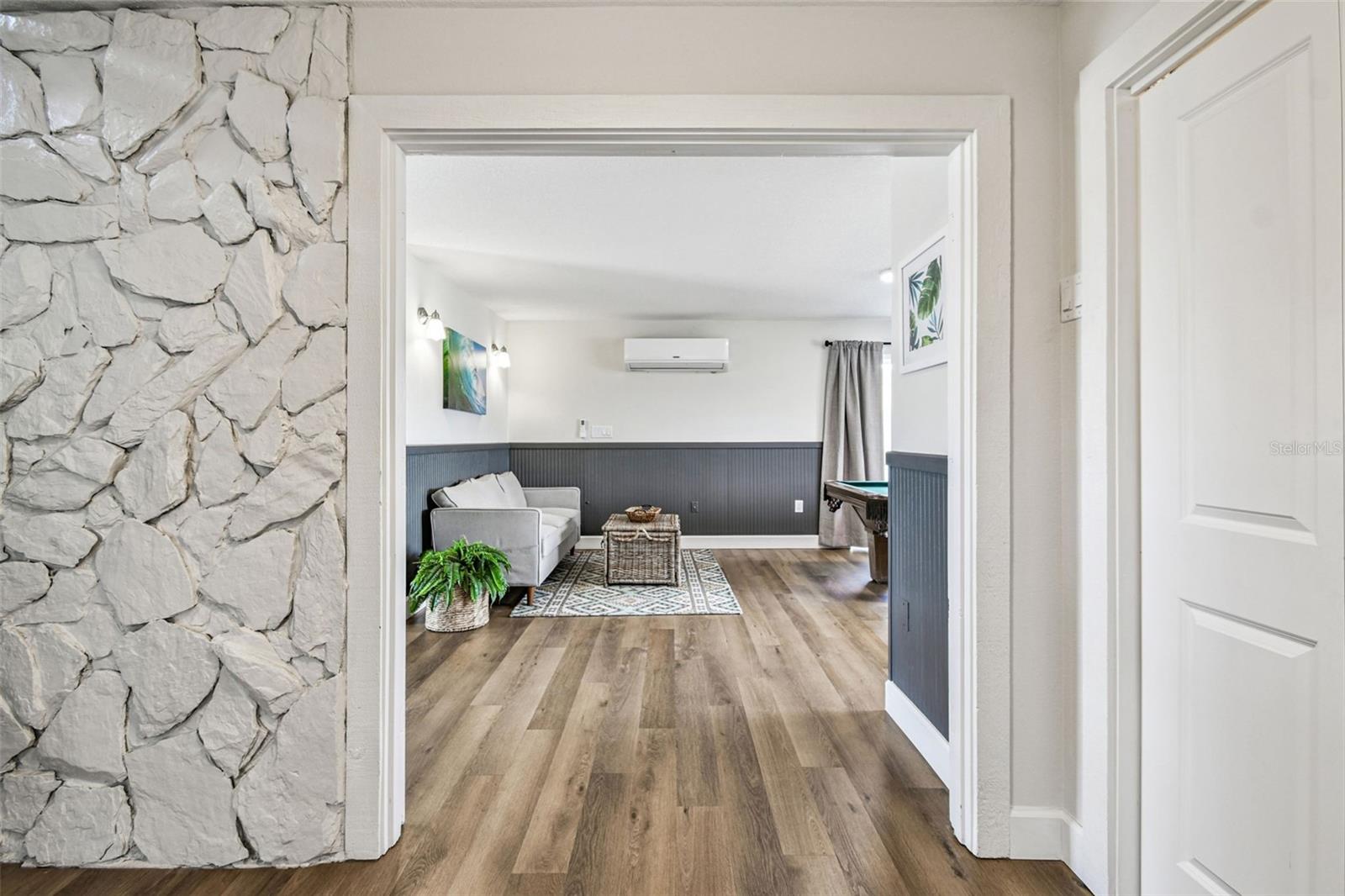 Image 35 of 80 For 4907 Beacon Road