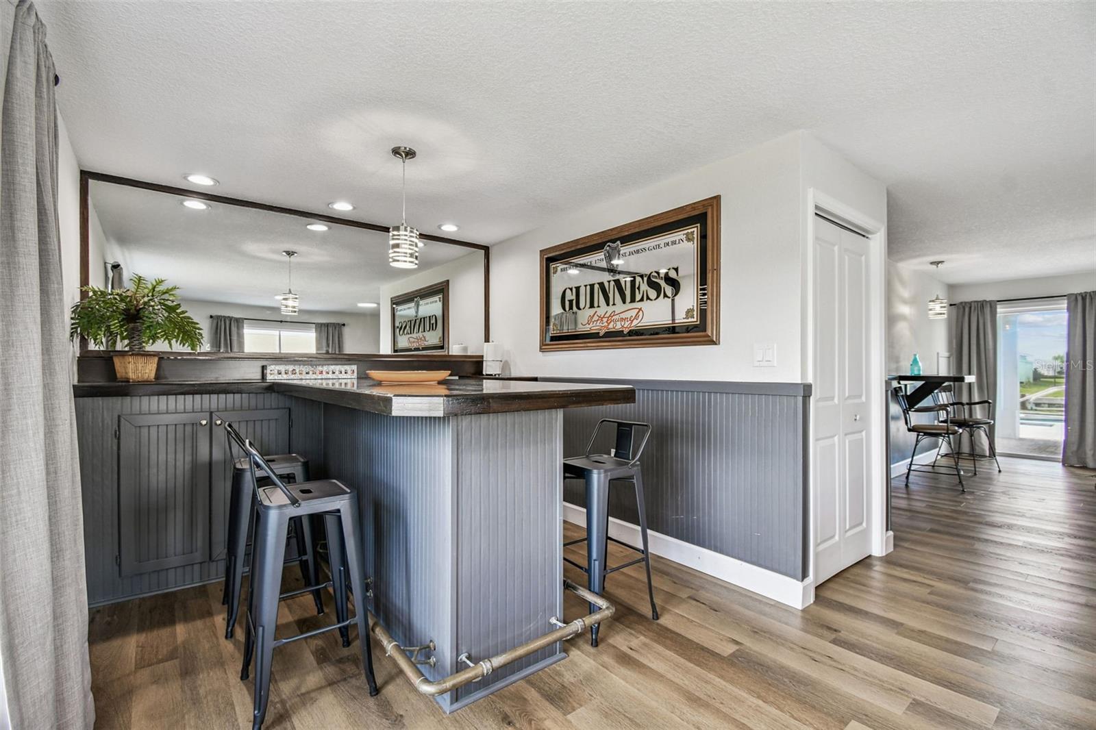 Image 38 of 80 For 4907 Beacon Road