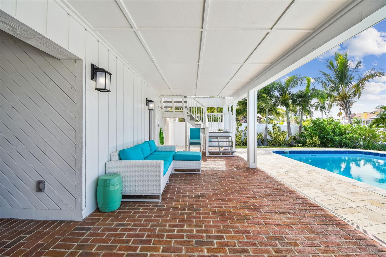 Image 47 of 80 For 4907 Beacon Road