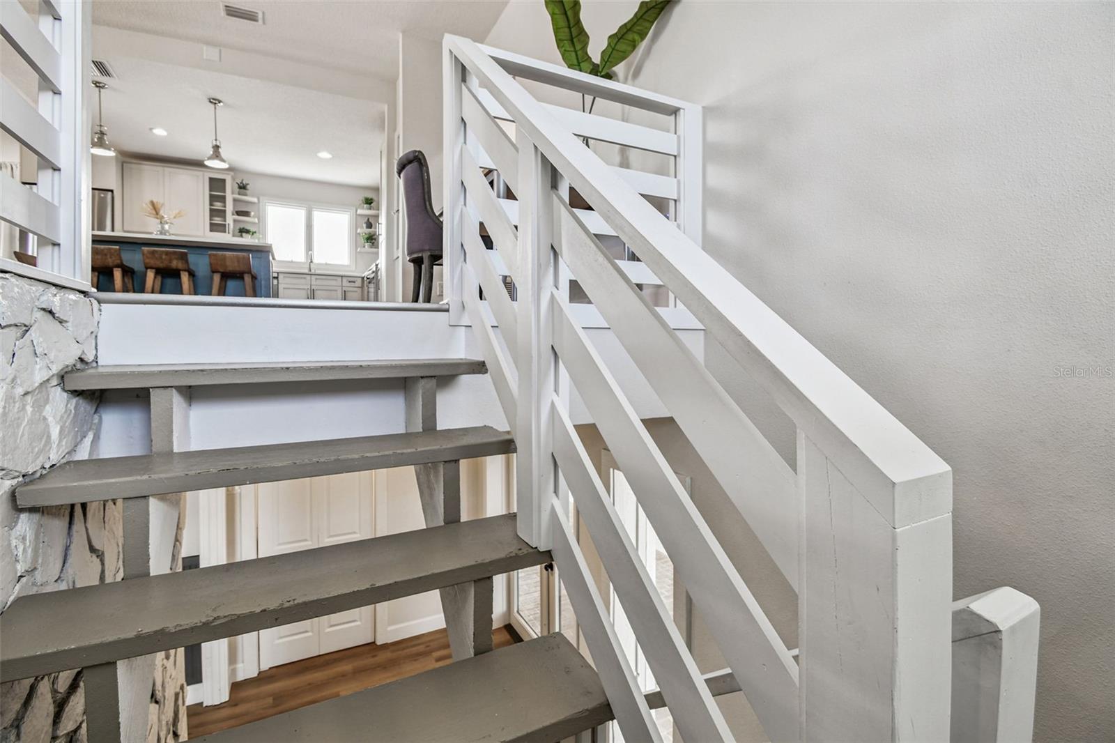 Image 5 of 80 For 4907 Beacon Road