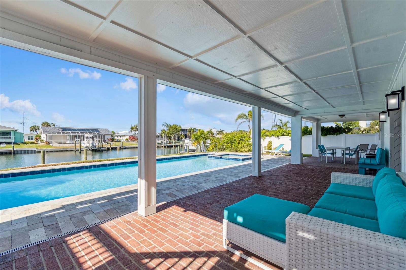 Image 65 of 80 For 4907 Beacon Road