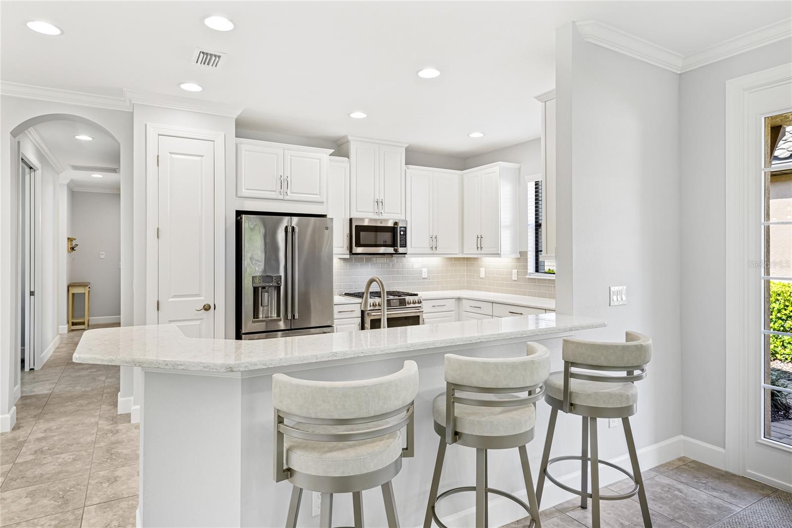 Image 10 of 90 For 5720 Semolino Street