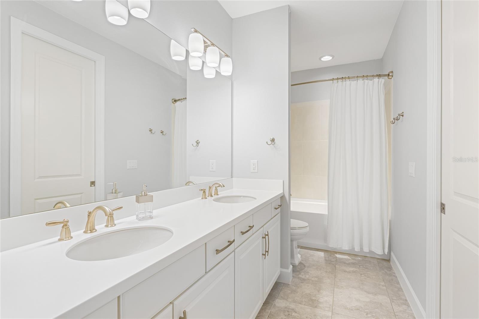 Image 29 of 90 For 5720 Semolino Street