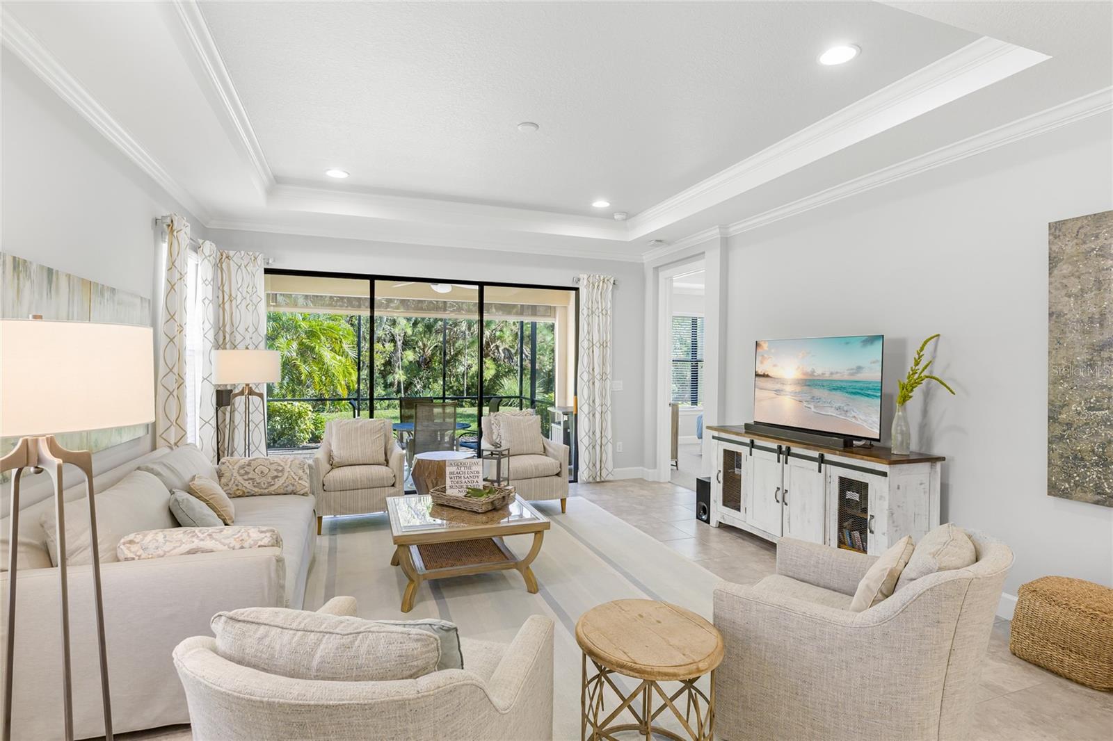 Image 6 of 90 For 5720 Semolino Street