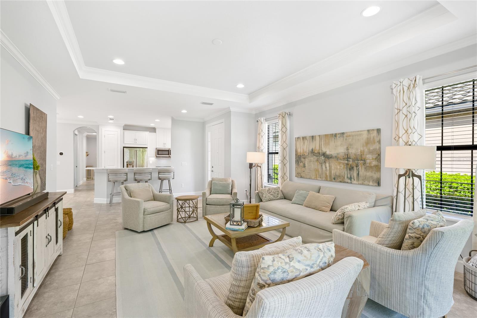 Image 8 of 90 For 5720 Semolino Street