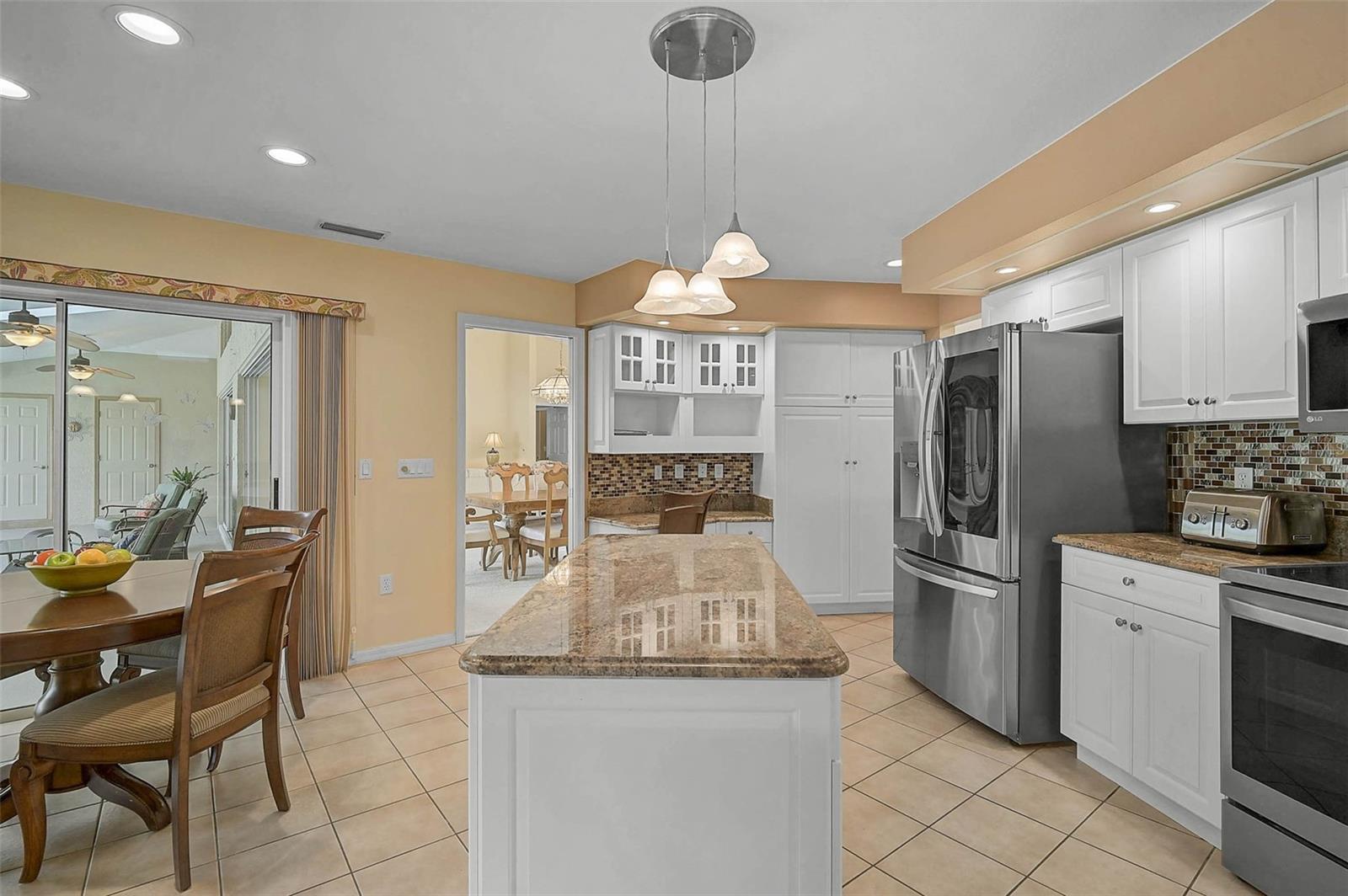 Image 16 of 65 For 7570 Links Court