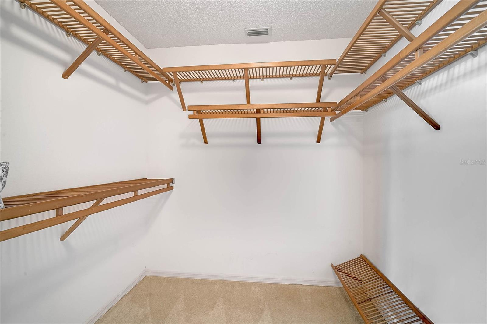 Image 29 of 65 For 7570 Links Court