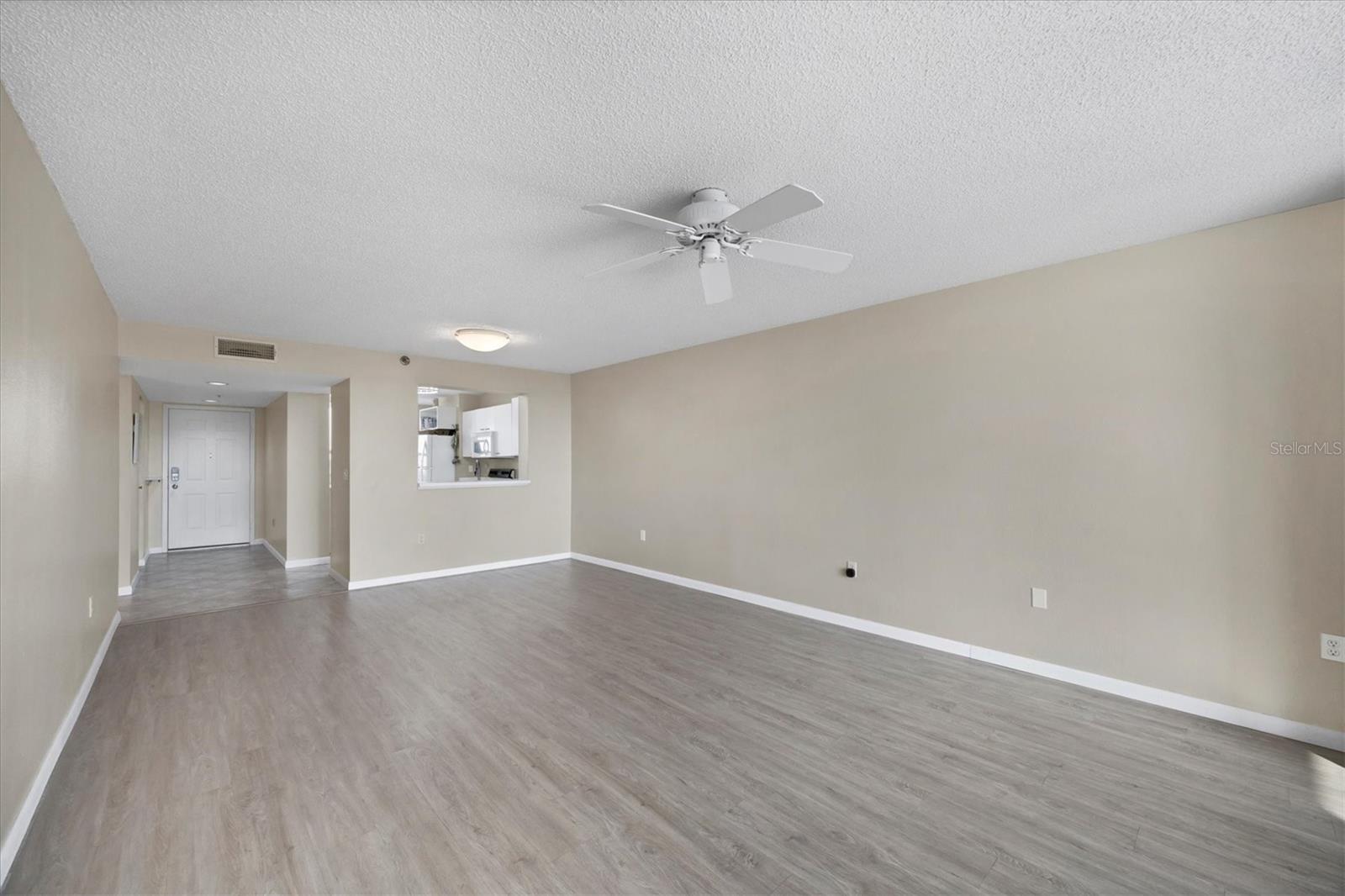 Image 15 of 51 For 3740 Pinebrook Circle W 604