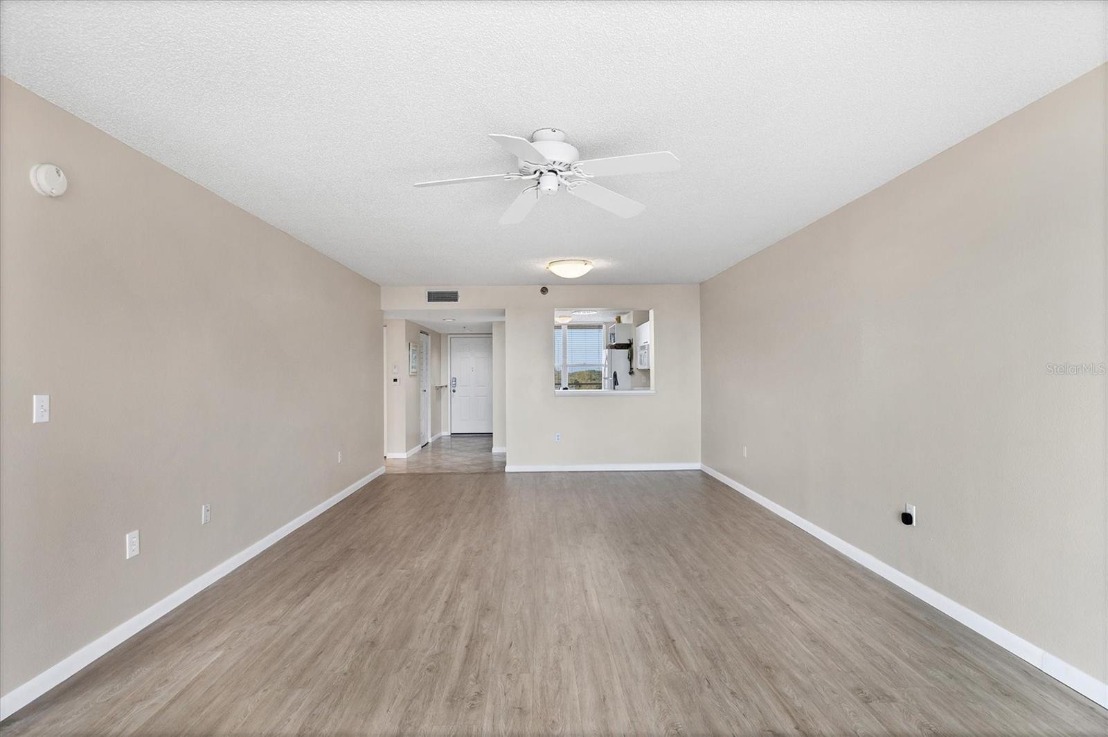 Image 16 of 51 For 3740 Pinebrook Circle W 604