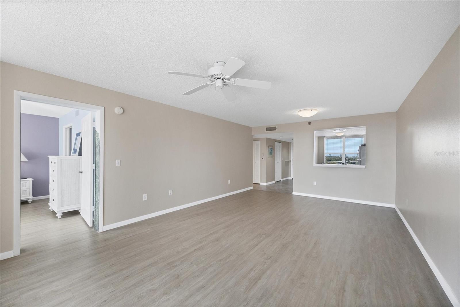 Image 17 of 51 For 3740 Pinebrook Circle W 604