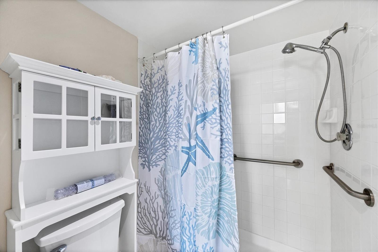 Image 27 of 51 For 3740 Pinebrook Circle W 604