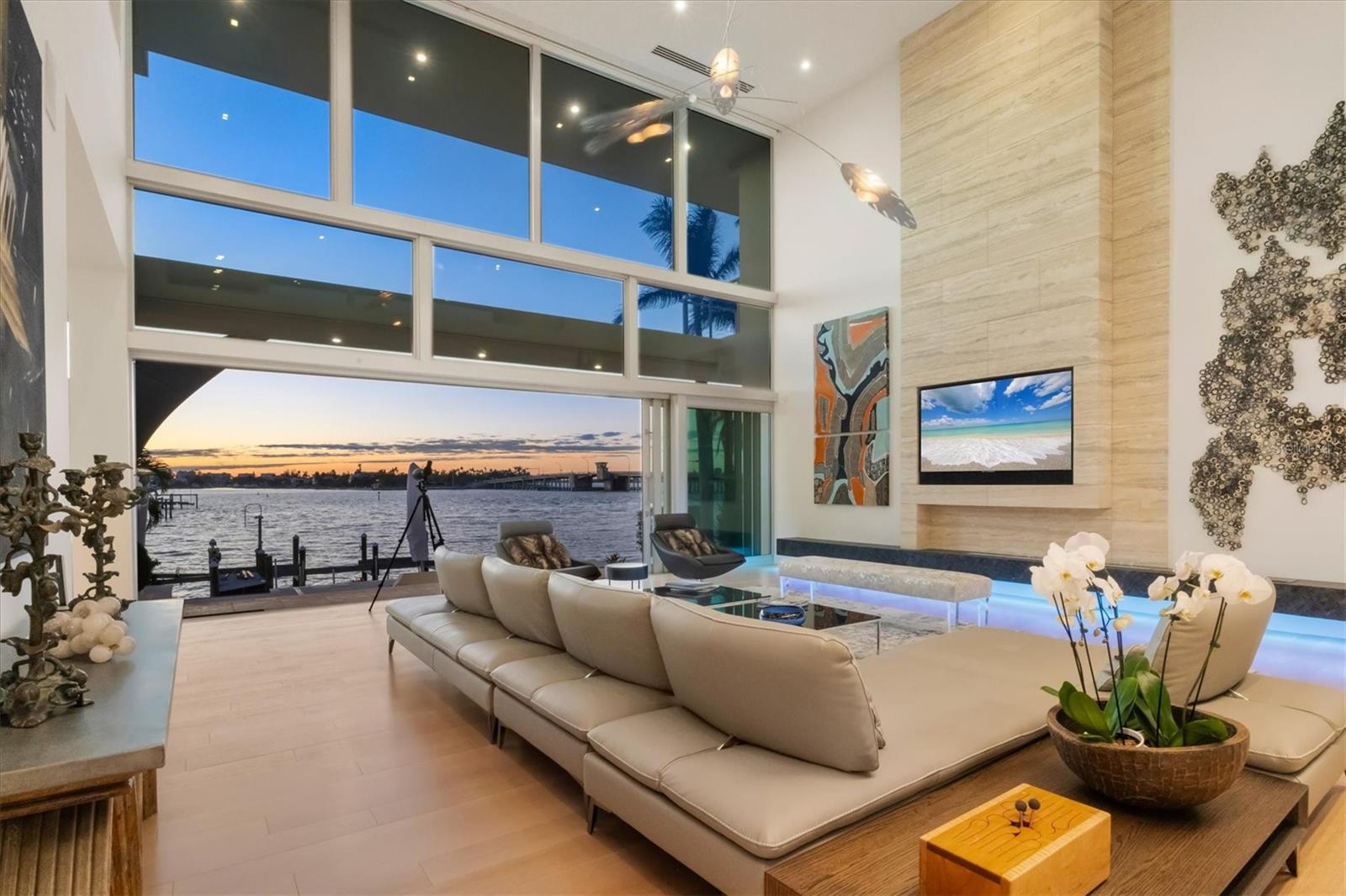 Image 10 of 76 For 3638 San Remo Terrace