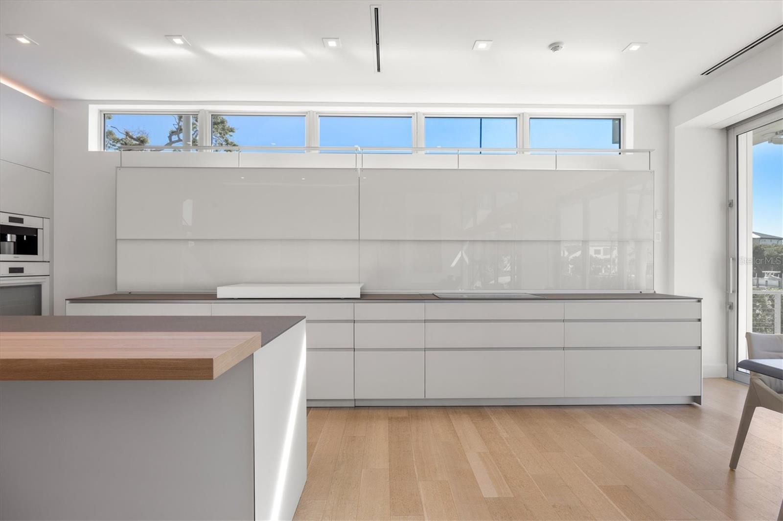 Image 18 of 76 For 3638 San Remo Terrace