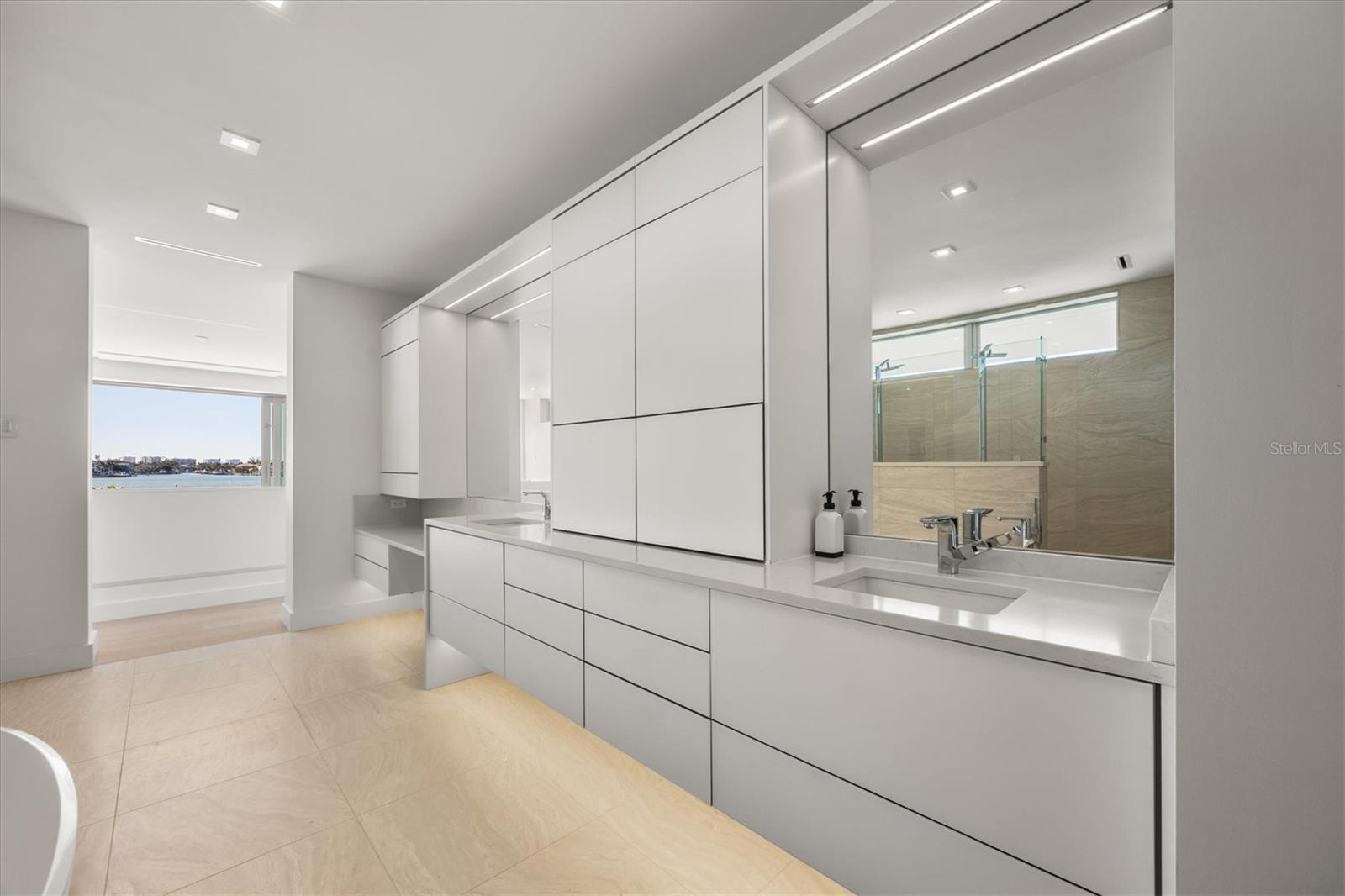 Image 28 of 76 For 3638 San Remo Terrace