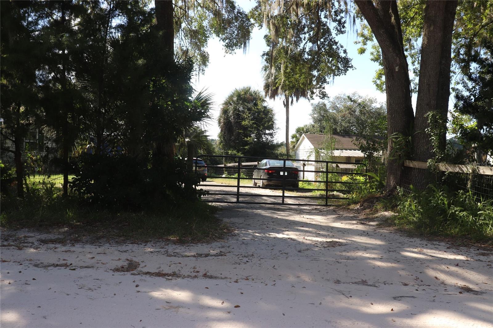 Image 15 of 15 For 14150 110th Avenue Road