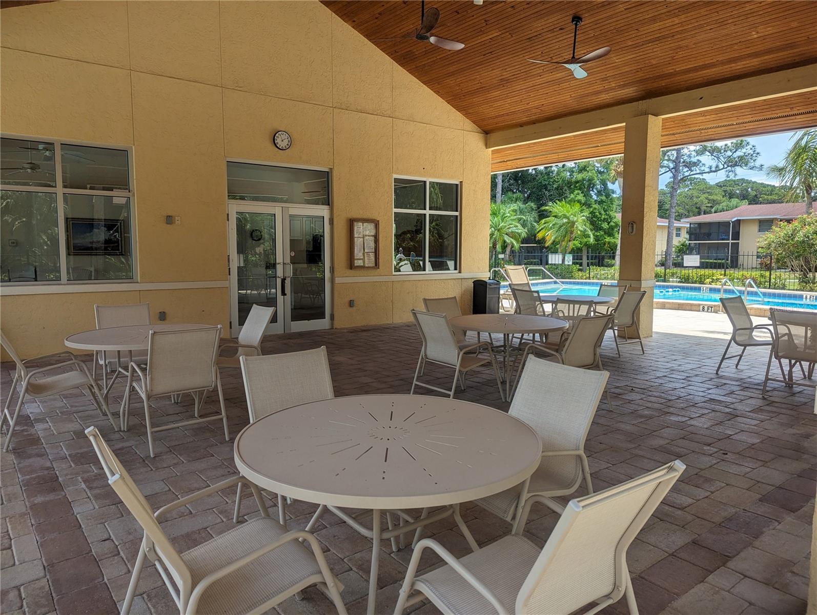 Image 10 of 13 For 906 La Costa Circle 5