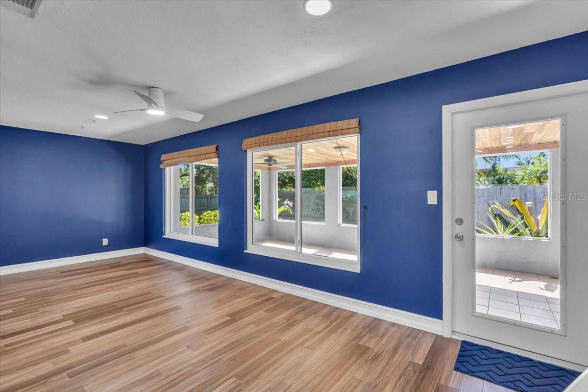 Image 14 of 33 For 3374 Bougainvillea Street