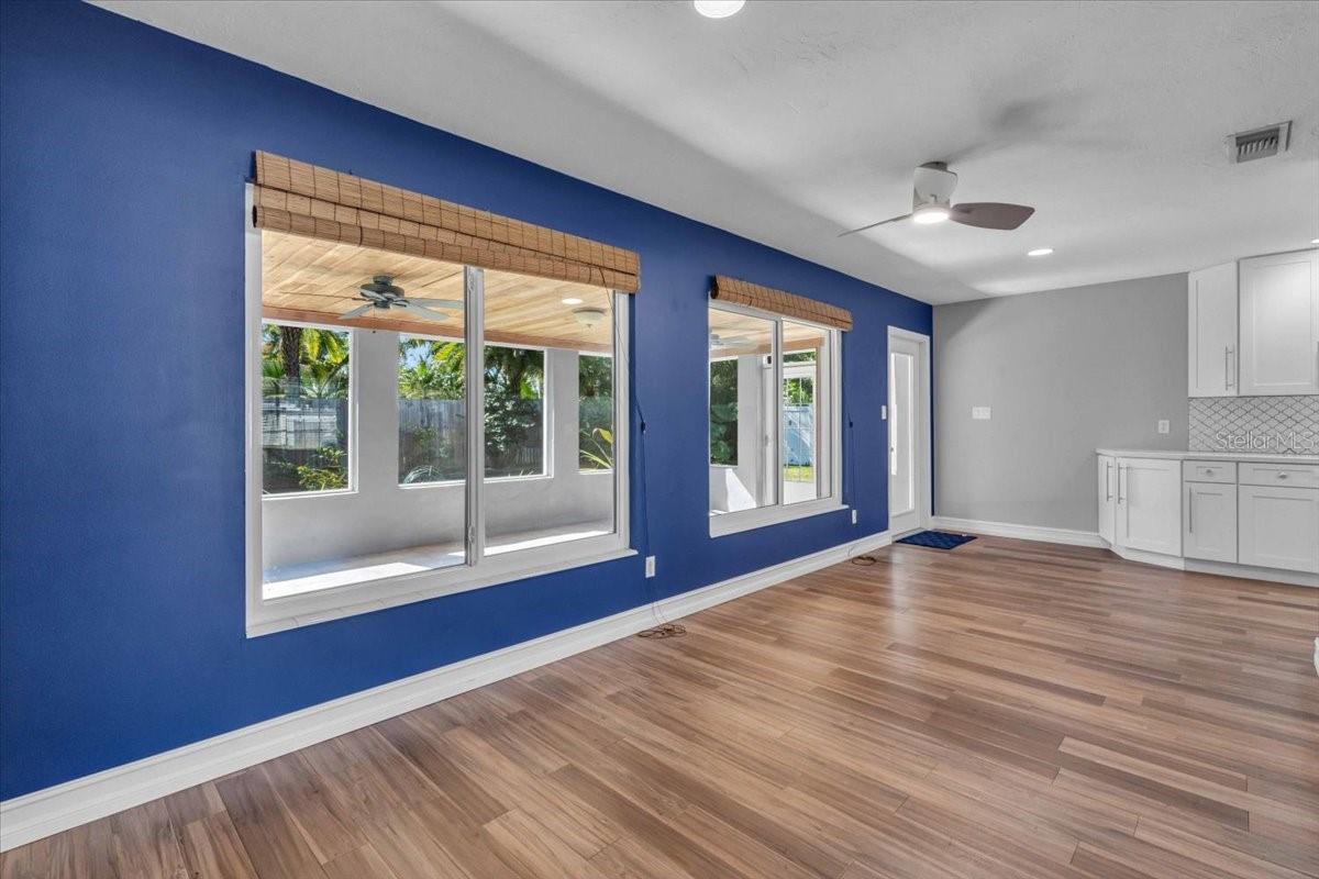 Image 16 of 33 For 3374 Bougainvillea Street