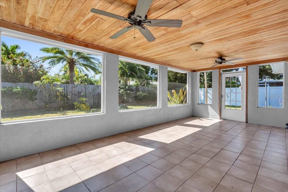 Image 29 of 33 For 3374 Bougainvillea Street