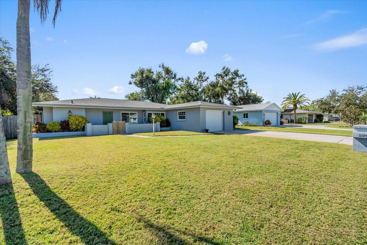 Image 3 of 33 For 3374 Bougainvillea Street