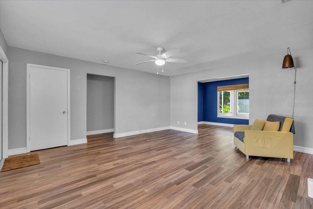 Image 7 of 33 For 3374 Bougainvillea Street