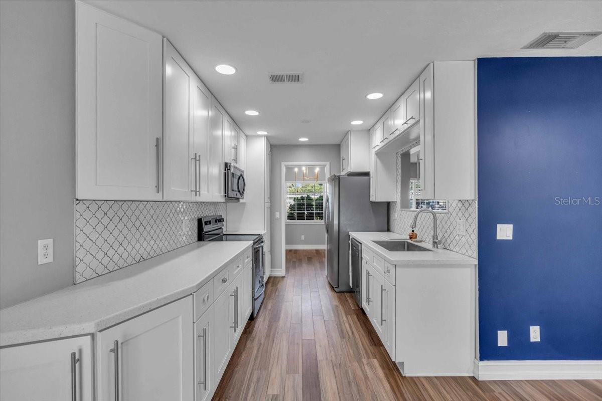 Image 9 of 33 For 3374 Bougainvillea Street