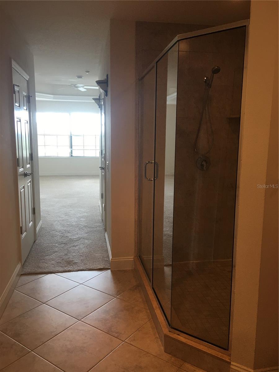 Image 12 of 63 For 7710 Lake Vista Court 401