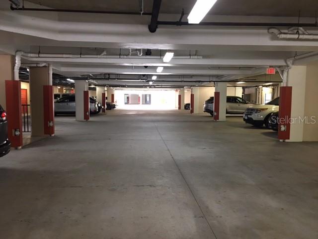 Image 16 of 63 For 7710 Lake Vista Court 401