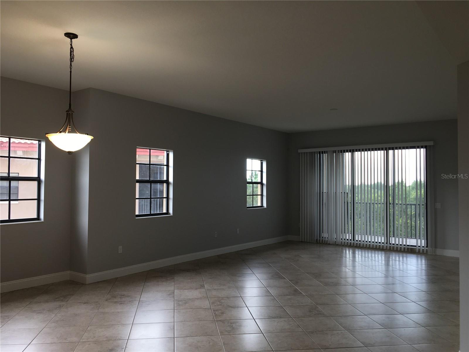 Image 7 of 63 For 7710 Lake Vista Court 401