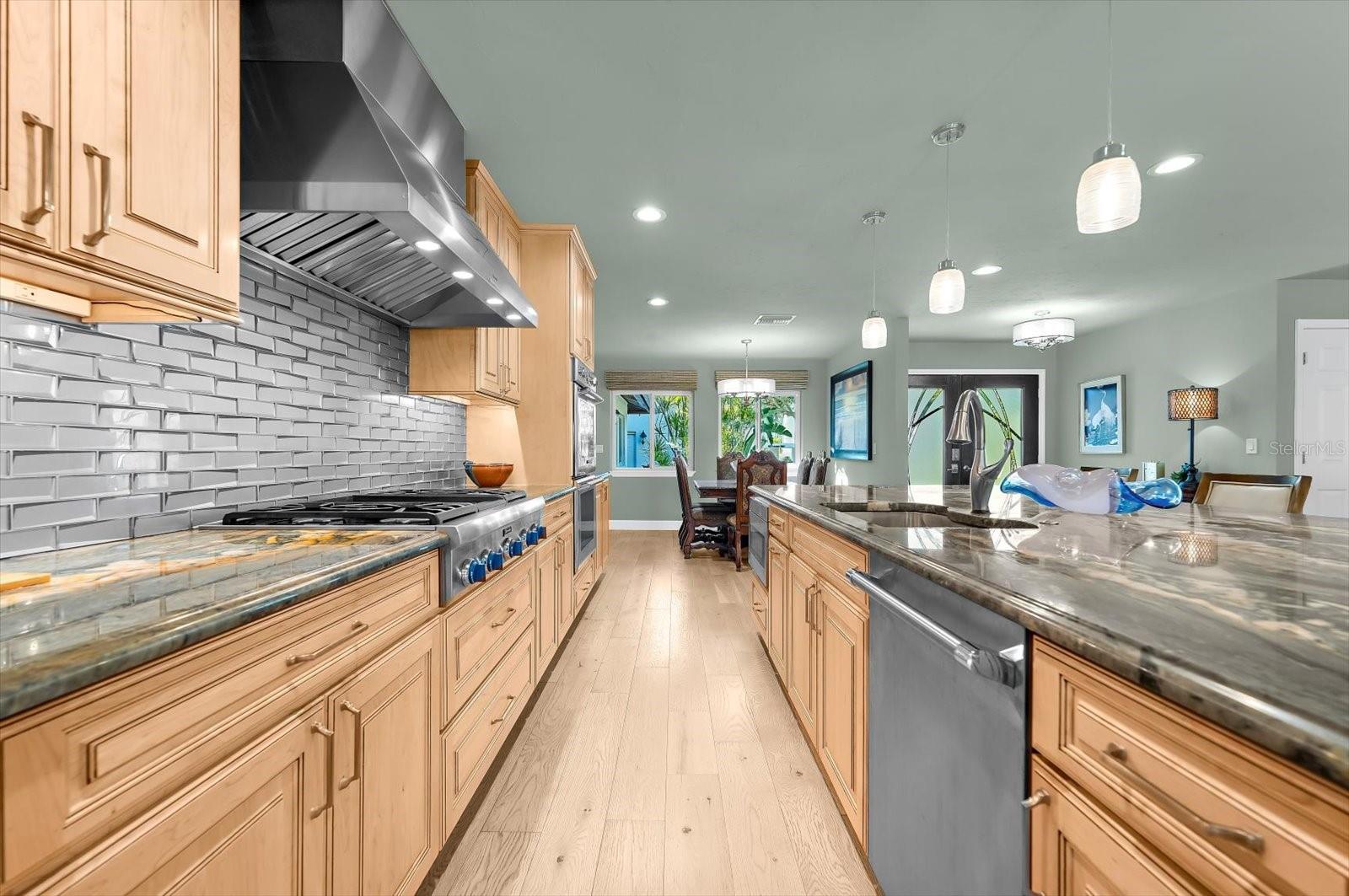 Image 12 of 81 For 4817 Ocean Boulevard